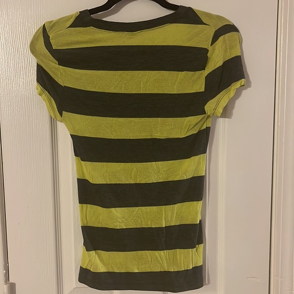 Top - Picture 2 of 2